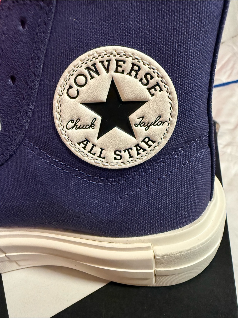 New! Women’s High-Top Converse Canvas Sneaker in Blue and White - Picture 3 of 6